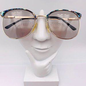 VINTAGE ALL AMERICAN GOLD METAL OVAL SUNGLASSES